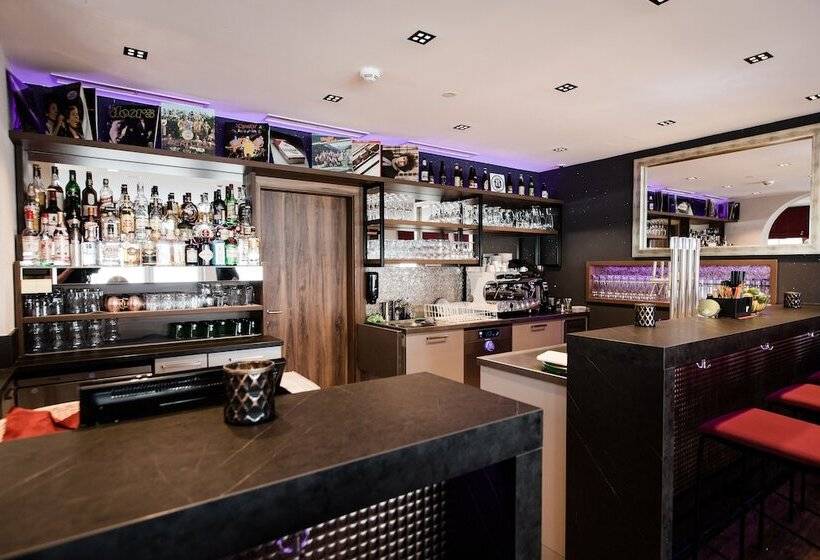 Aparthotel Dorfplatzl Garni