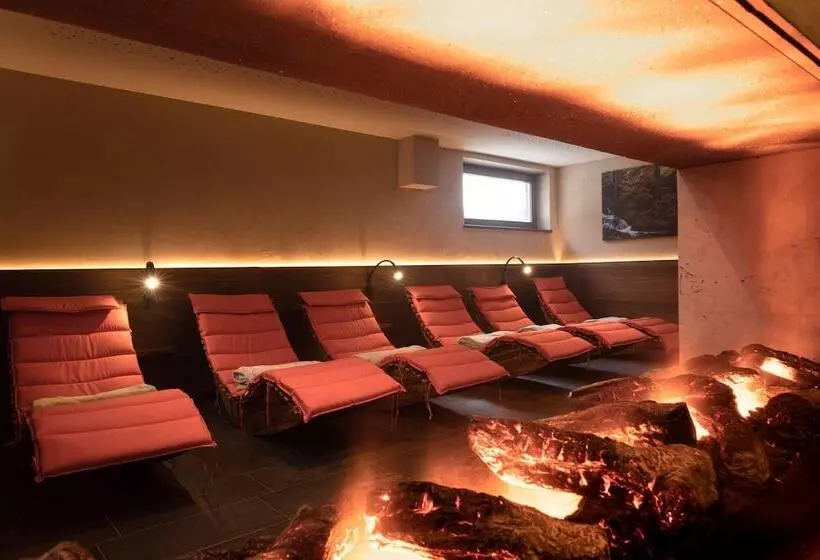 Aparthotel Dorfplatzl Garni