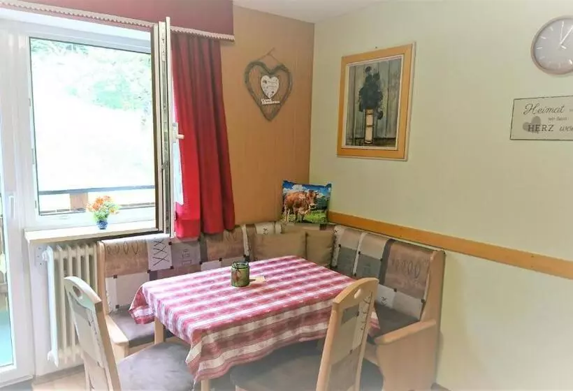 ベッドアンドブレックファースト Klause Stüberl