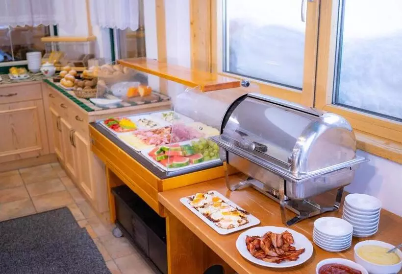 בית מלון כפרי Alpen Arnika