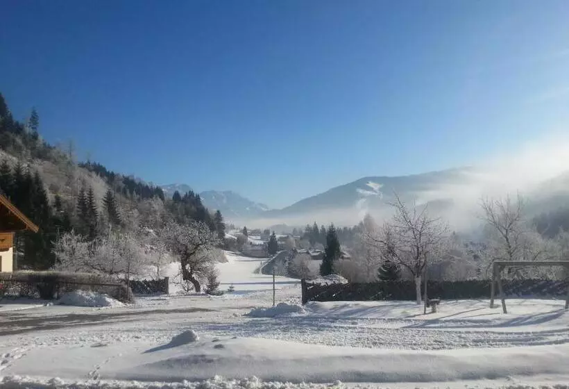 هتل Erbhof Hinterrain