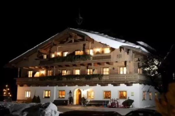 هتل Erbhof Hinterrain