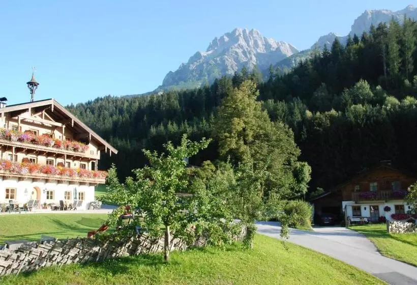 هتل Erbhof Hinterrain