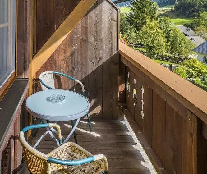 هتل Erbhof Hinterrain