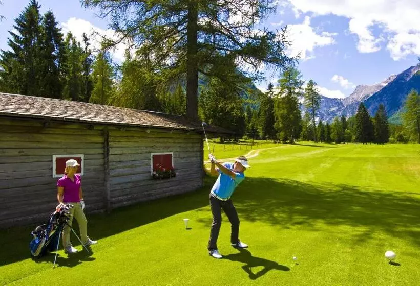 ホテル Garni Berghof