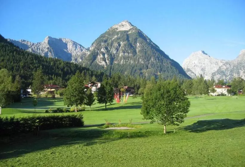 ホテル Garni Berghof