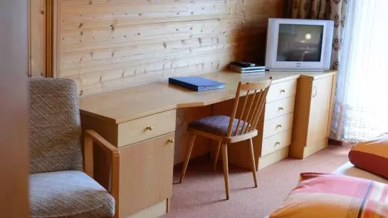 Пансион Gästehaus Gugger - Haus Vroni