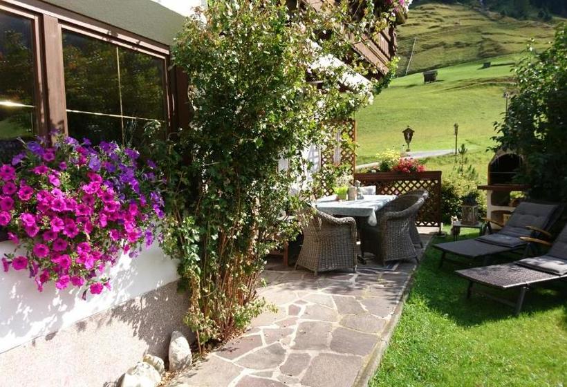 فندق Haus Bergfreund