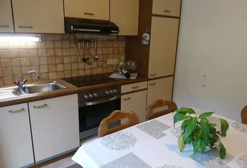 هتل Haus Bergfreund