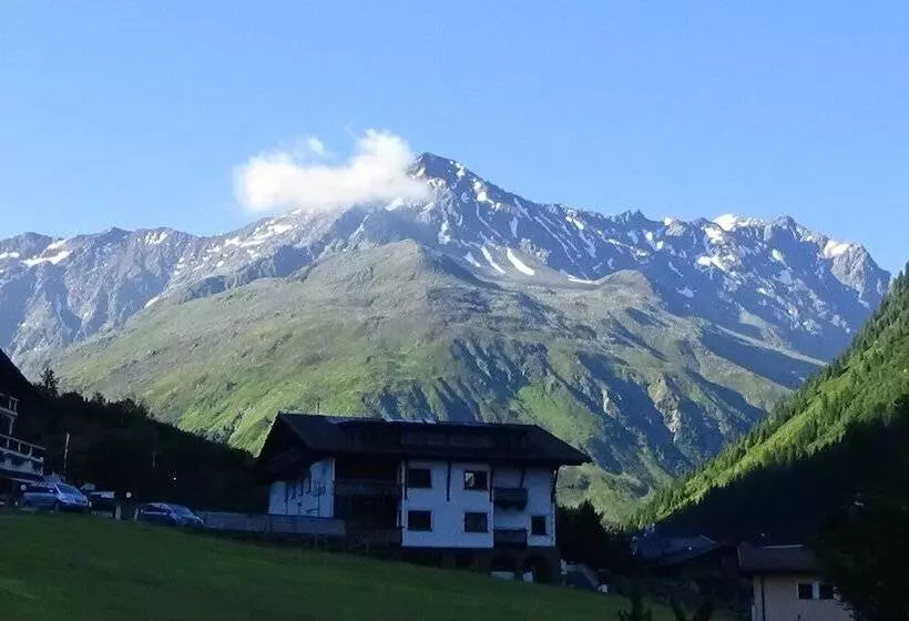 ホテル Haus Bergheim