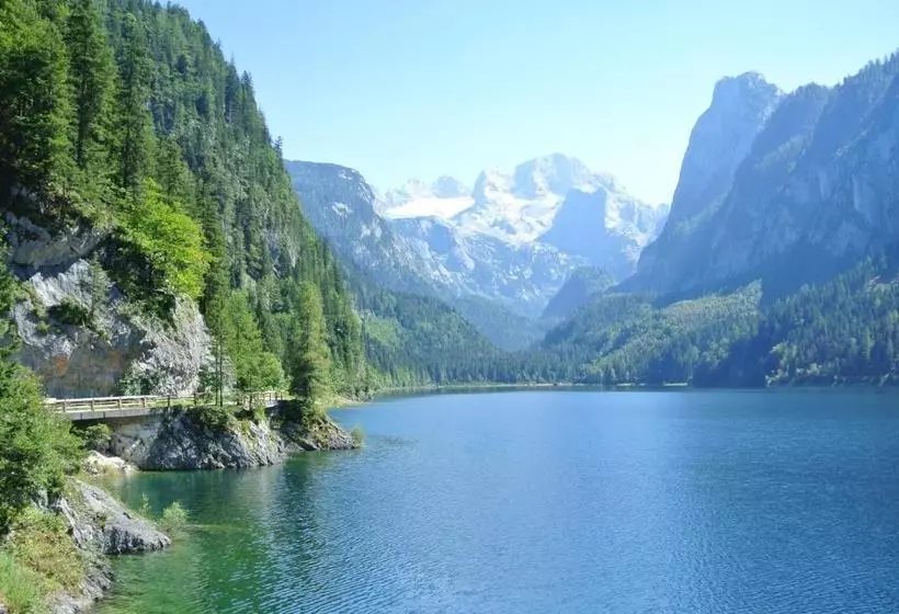 هتل Kirchenwirt Gosau