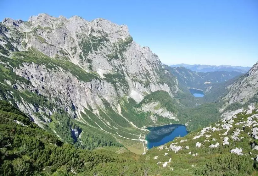 هتل Kirchenwirt Gosau