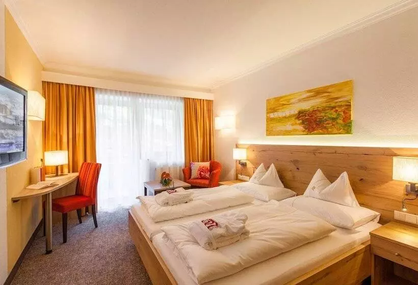 Отель Madeleine