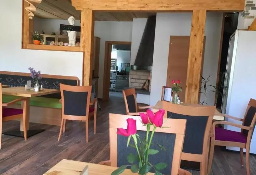 Отель Pension Bergheim