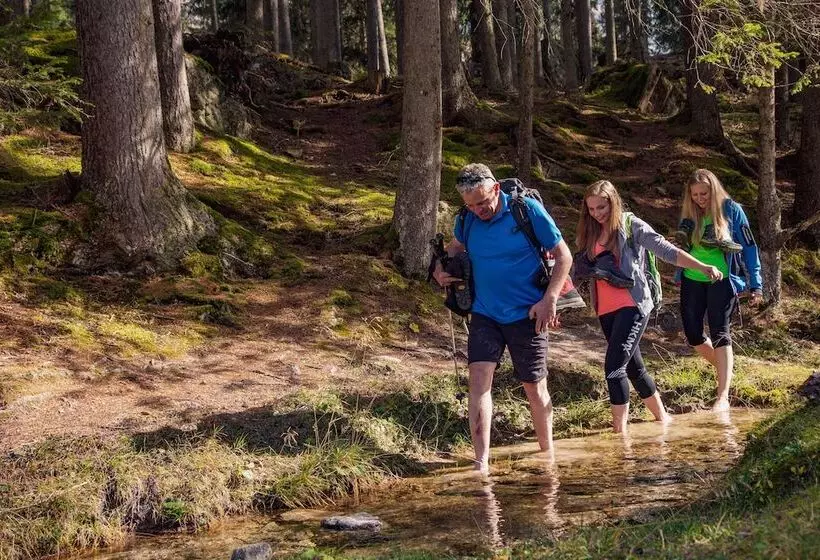 ホテル & Restaurant Wastlwirt