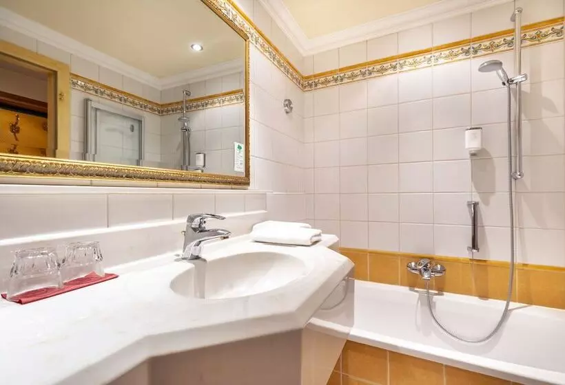 ホテル & Restaurant Wastlwirt