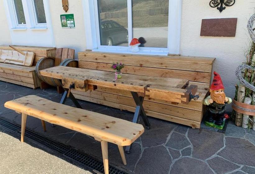 ペンション Bauernhof Oberscheffau