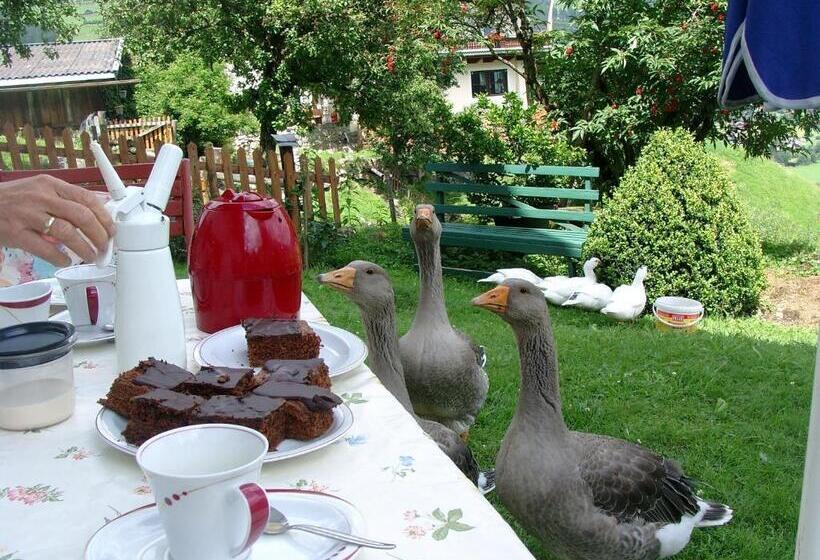 ペンション Bauernhof Oberscheffau