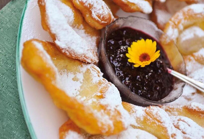 ペンション Bauernhof Oberscheffau