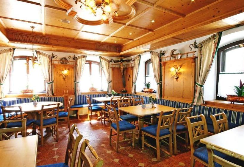 ペンション Post Abtenau