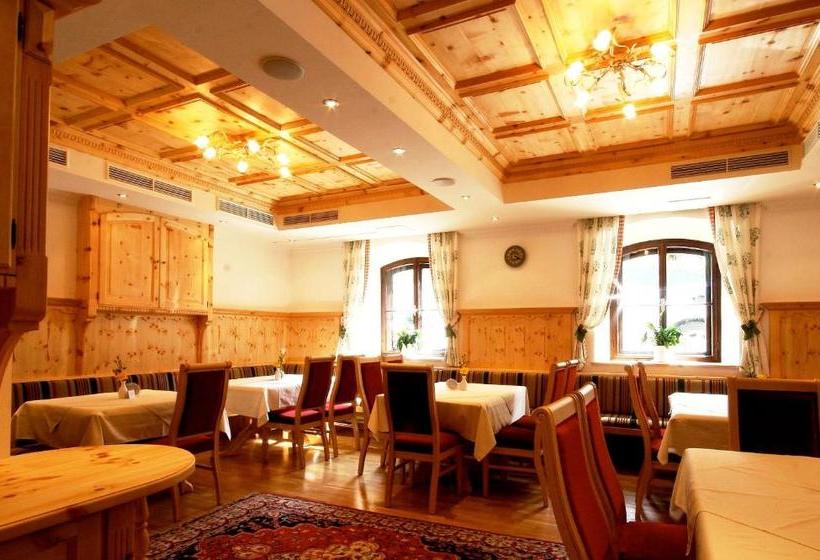 ペンション Post Abtenau