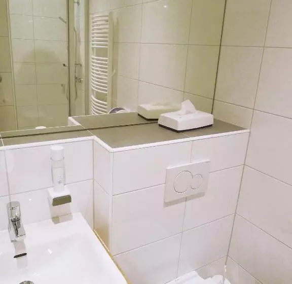 پانسیون Restaurant Böck Roter Hahn