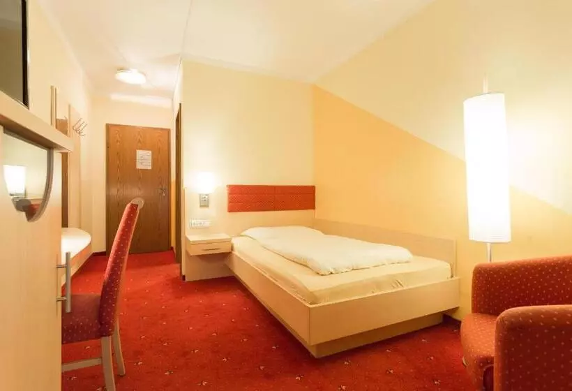 پانسیون Restaurant Böck Roter Hahn