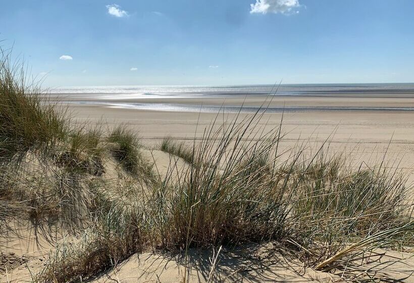 Beautiful Camber Sands Home Away From Home