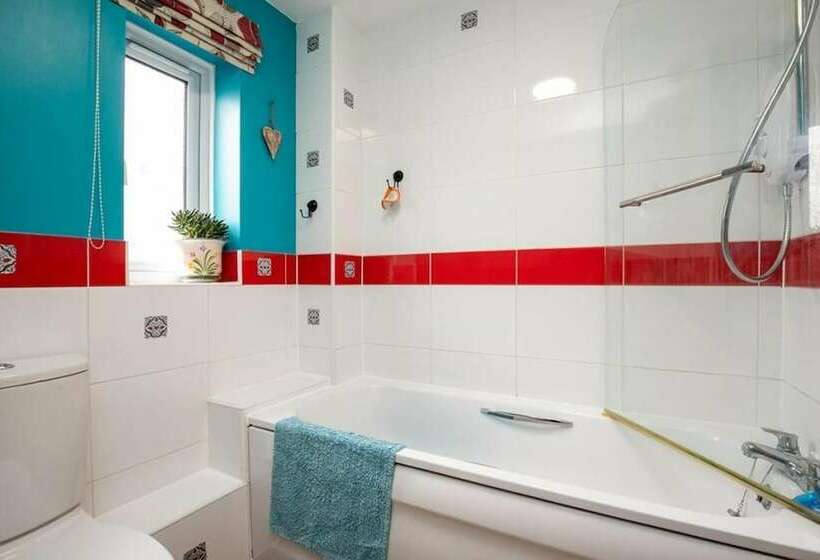 Beautiful Camber Sands Home Away From Home