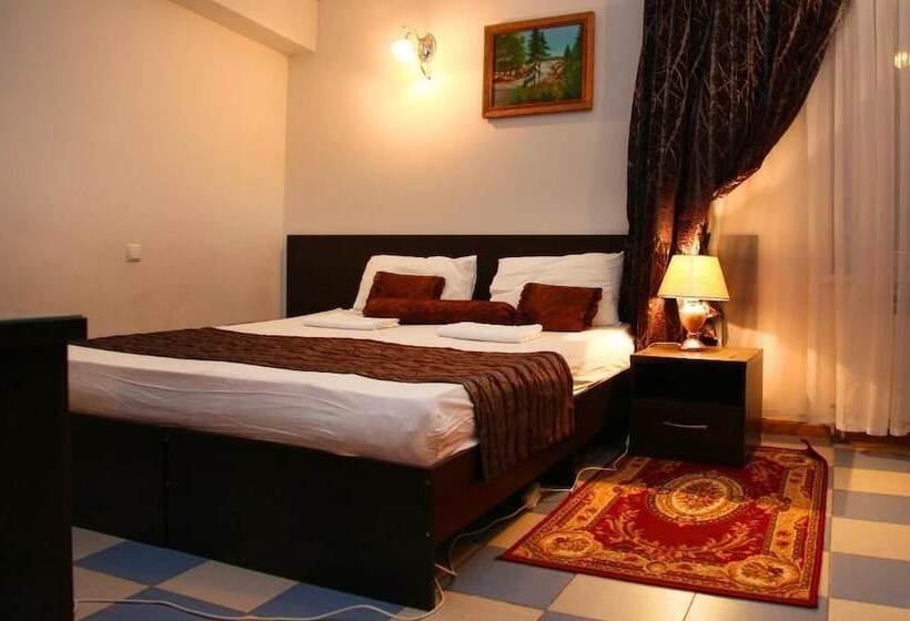 فندق Zhemchuzhina Zarech Ya