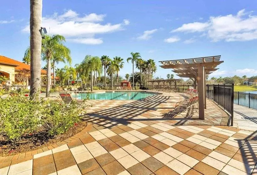 Huge And Modern Home, Only 12 Miles From Disney! #6wr338