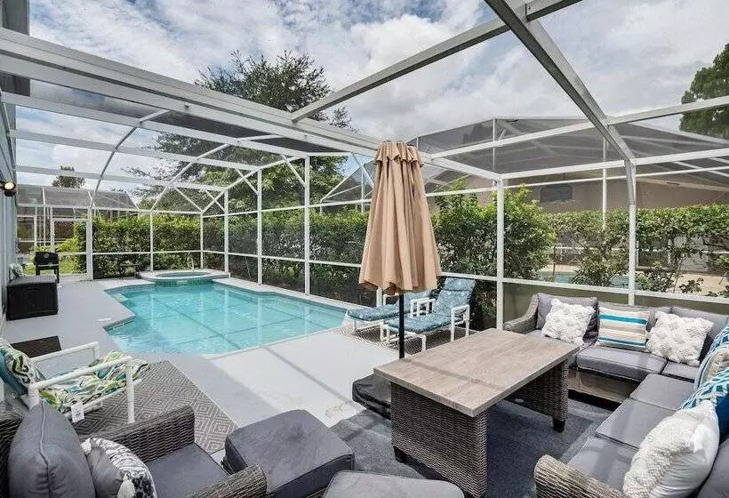 Huge And Modern Home, Only 12 Miles From Disney! #6wr338