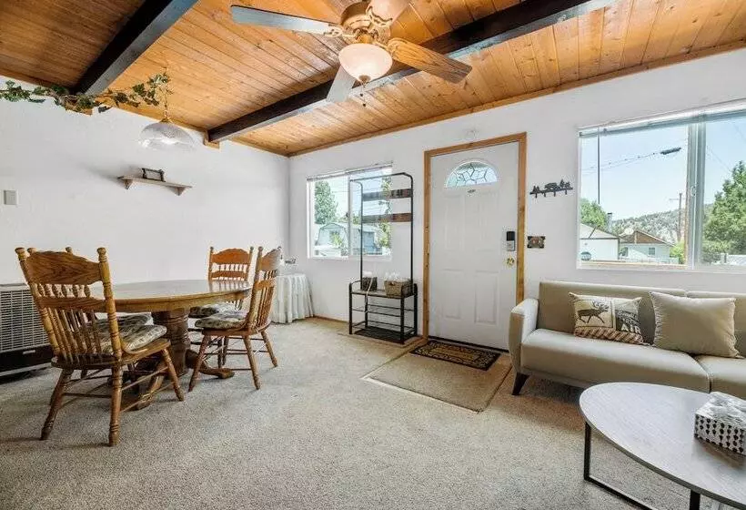 Lazy Bear Cabin