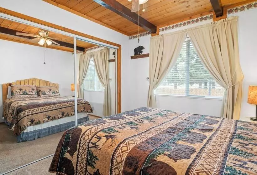 Lazy Bear Cabin