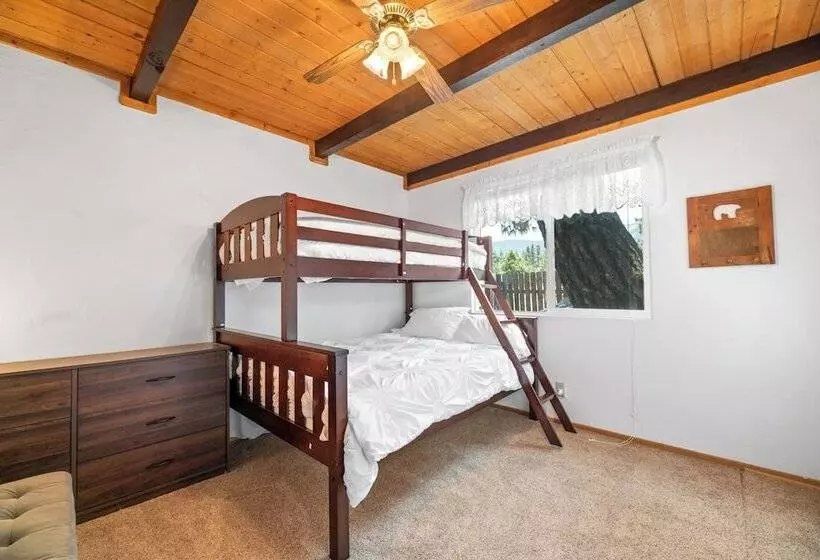 Lazy Bear Cabin