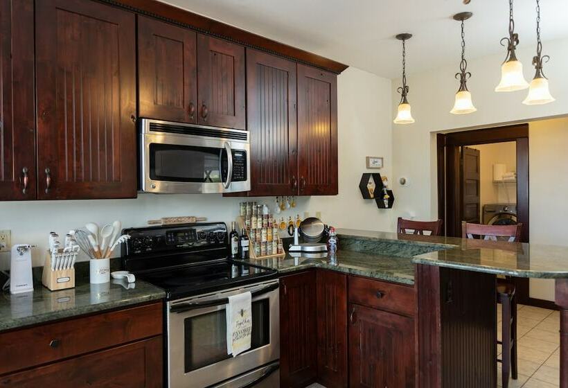 بنسيون Honey Bee Manor