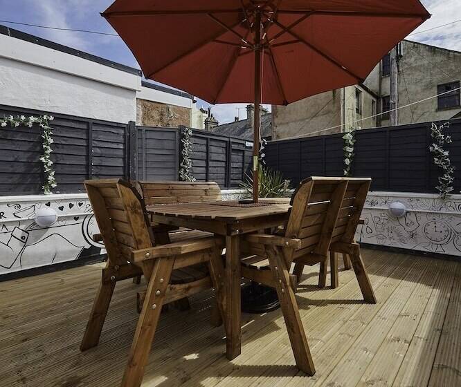 Violets Wonderland Cottage