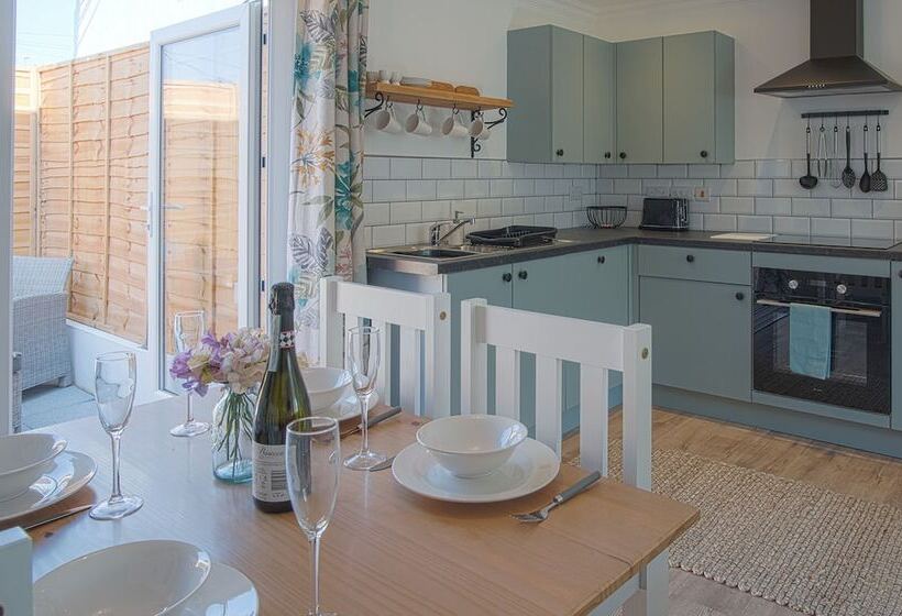 Glebe Cottage St Florence