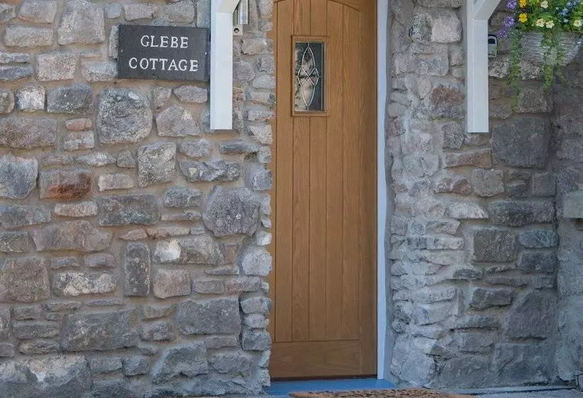Glebe Cottage   St Florence