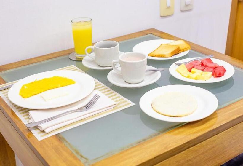 Hotel Ayenda Monteria Central