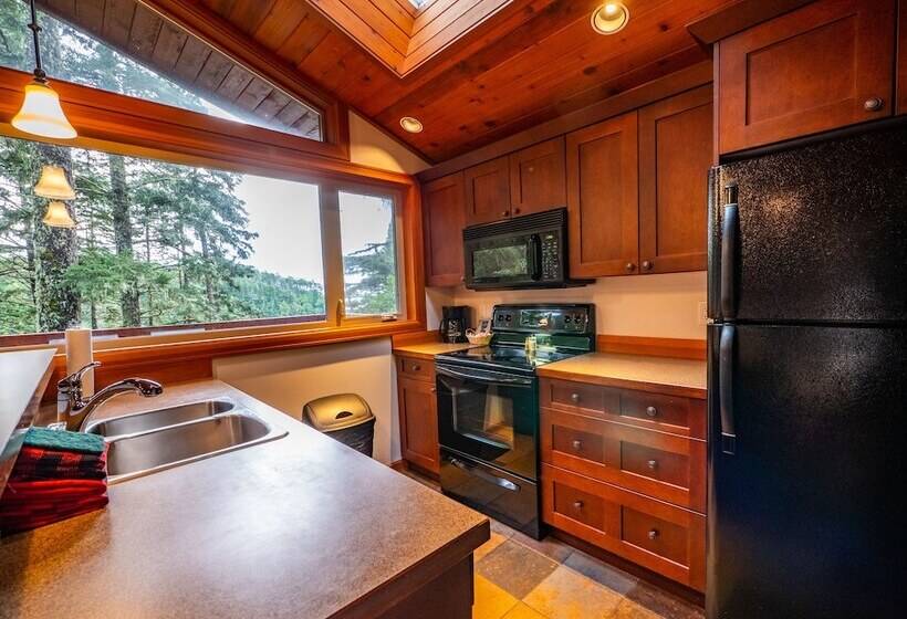 منتجع The Cabins At Terrace Beach