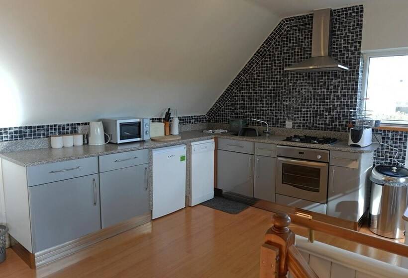 Y Bwthyn   Cosy Cottage With Parking