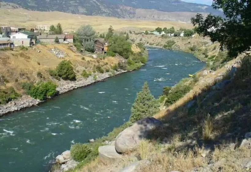 Yellowstone River Suites