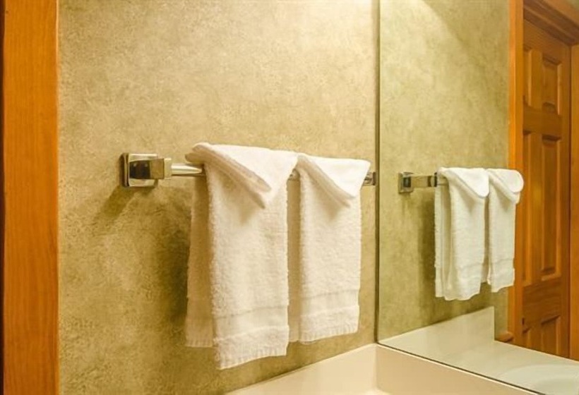 Yellowstone River Suites