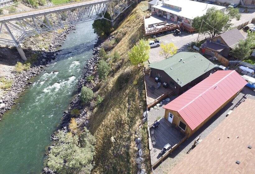 Yellowstone River Suites