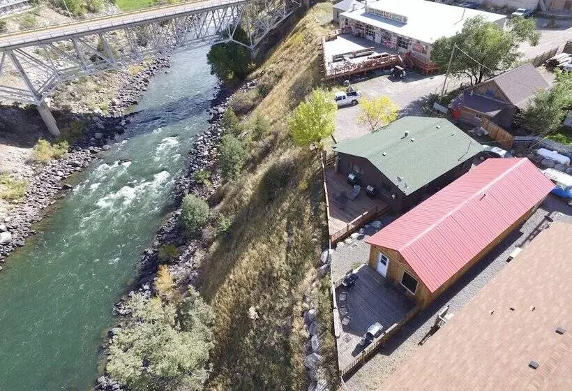 Yellowstone River Suites