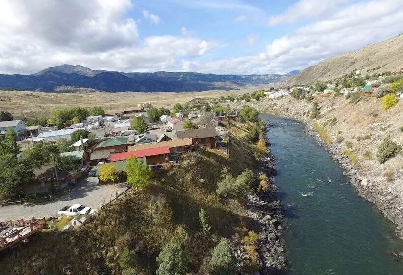 Yellowstone River Suites
