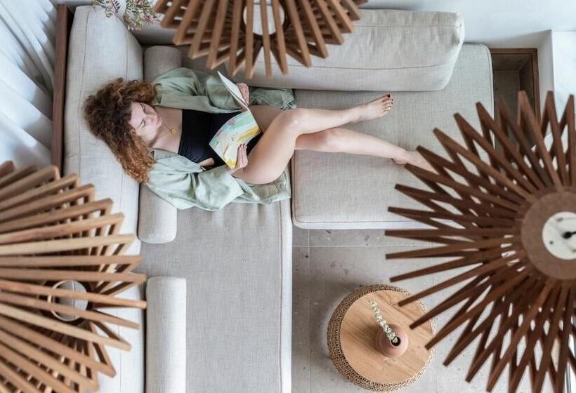 Отель Alero Seaside Skyros Resort