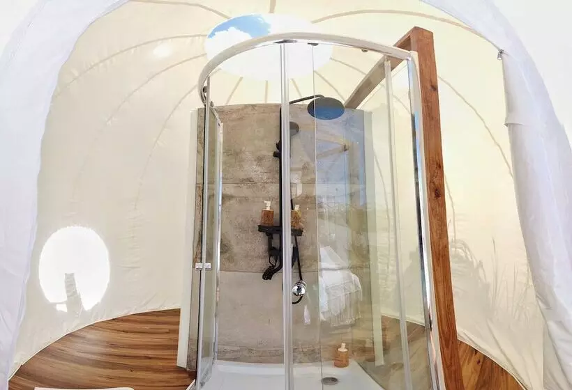 هتل Green Land Bubble Glamping By Mint