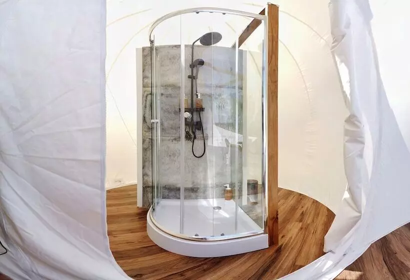 هتل Green Land Bubble Glamping By Mint